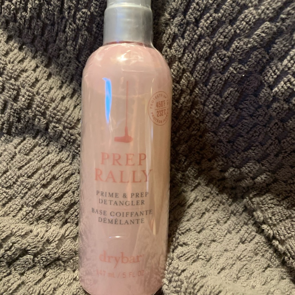 Drybar Detangler